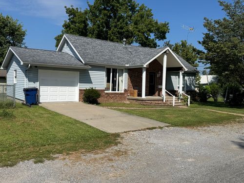 409 S Parkhill St, West Frankfort, IL, 62896-2544 | Card Image