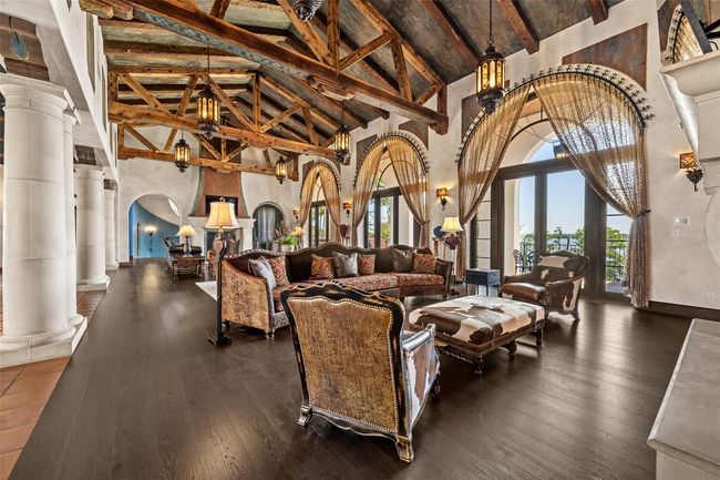 11865 Fort King Hwy, House other with 6 bedrooms, 12 bathrooms and null parking in THONOTOSASSA FL | Image 11