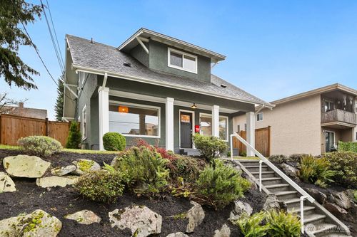 4207 Sw Manning St, Seattle, WA, 98116-3801 | Card Image