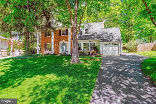 8659 Weir St, MANASSAS, VA, 20110-4715 | Card Image