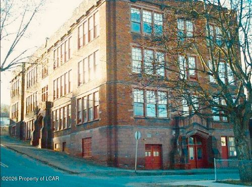 116-108-116 Salem Ave, Carbondale, PA, 18407-2006 | Card Image