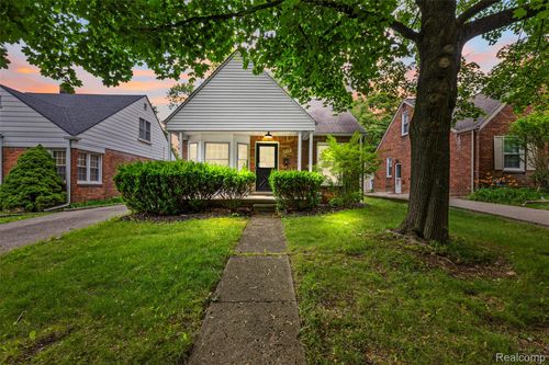 414 Aqua Ct, Royal Oak, MI, 48073-4076 | Card Image
