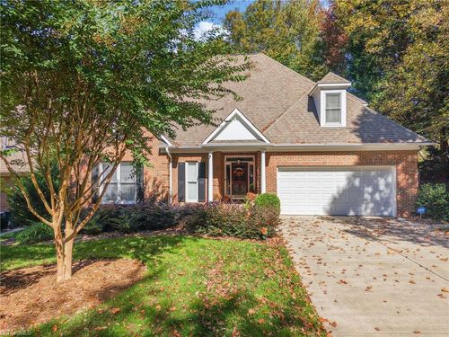 4002 Hobbs Rd, Greensboro, NC, 27410-3761 | Card Image