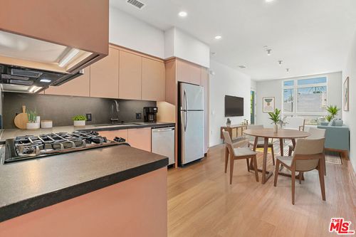 apt-217-10601 Washington Blvd, Culver City, CA, 90232-3475 | Card Image