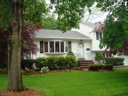 145 Vivian Ave, Emerson, NJ, 07630-1042 | Card Image