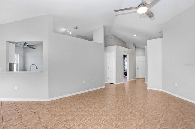31332 Wrencrest Dr, House other with 3 bedrooms, 2 bathrooms and null parking in WESLEY CHAPEL FL | Image 8