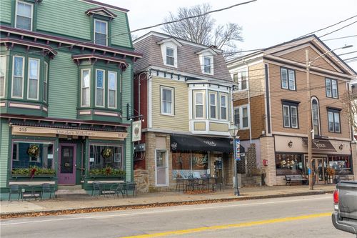 2-309 Main St, East Greenwich, RI, 02818-3705 | Card Image