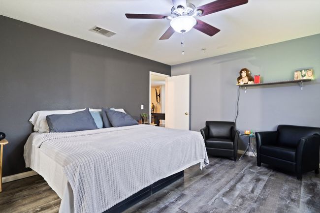 8808 Sagebrush Trl, House other with 4 bedrooms, 3 bathrooms and null parking in Cross Roads TX | Image 13