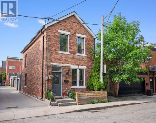 4 Whitaker Ave, Toronto, ON, M6J1A1 | Card Image