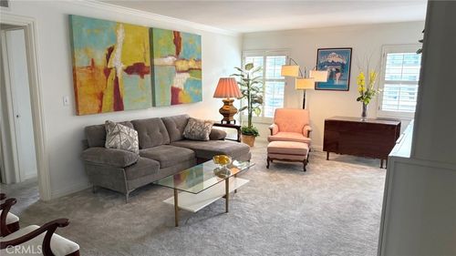 unit-150-18645 Hatteras St, Tarzana, CA, 91356-1806 | Card Image