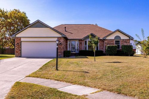 250 Winter Creek Ct, Englewood, OH, 45322-2247 | Card Image