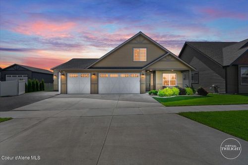 940 Wayward, Post Falls, ID, 83854 | Card Image