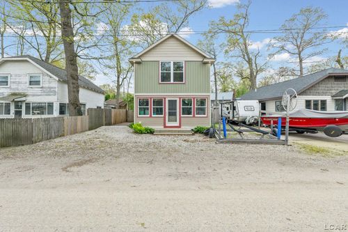 2128 Glenwood Ct, Brooklyn, MI, 49230-9325 | Card Image