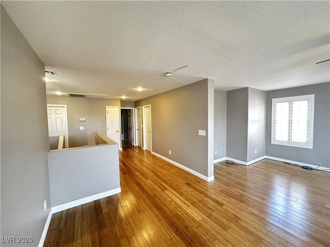 583 Siciliano St, House other with 3 bedrooms, 3 bathrooms and null parking in Las Vegas NV | Image 10