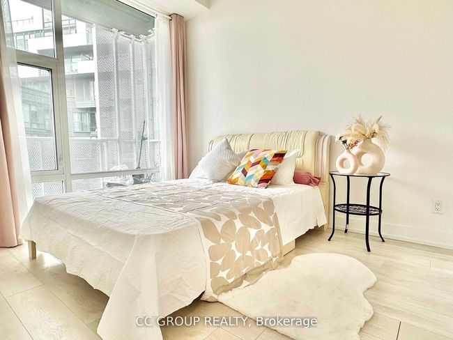 505 - 25 Adra Grado Way, Condo with 2 bedrooms, 2 bathrooms and 1 parking in North York ON | Image 12