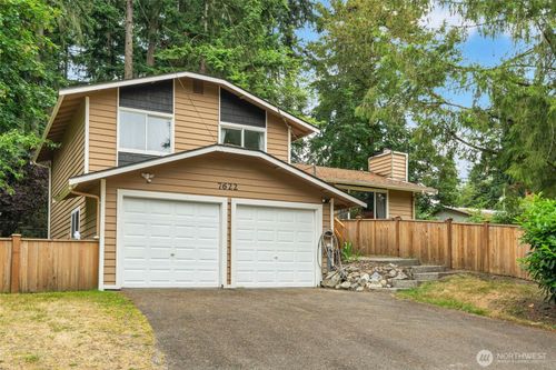 7622 234th St Sw, Edmonds, WA, 98026-8835 | Card Image