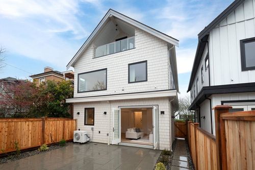 4424 4th Ave W, Vancouver, BC, V6R1R1 | Card Image