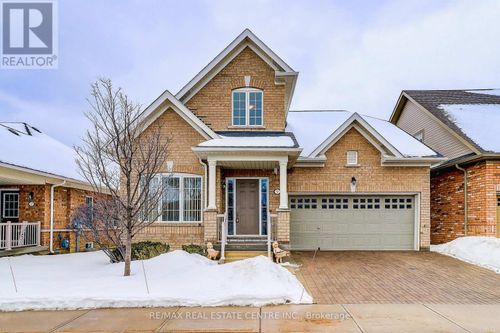 9 Jazzberry Road, Brampton (Sandringham-Wellington), ON, L6R3Y4 | Card Image