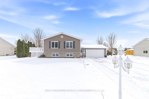 63 Meadowview Drive, Whitewater Region, ON, K0J1C0 | Card Image