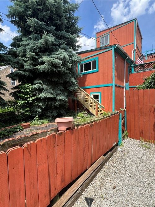 fl-1st-295 42nd St, Pittsburgh, PA, 15201-2834 | Card Image