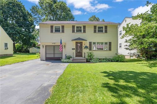 975 Whitlock Rd, Irondequoit, NY, 14609-1729 | Card Image