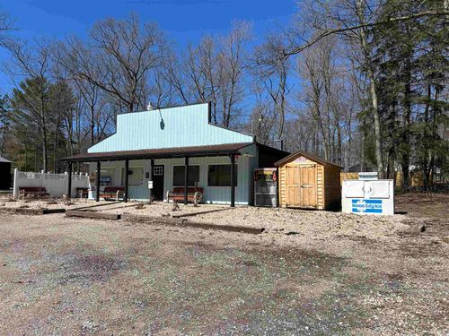 8294 Deadstream Rd, Honor, MI, 49640-9778 | Card Image