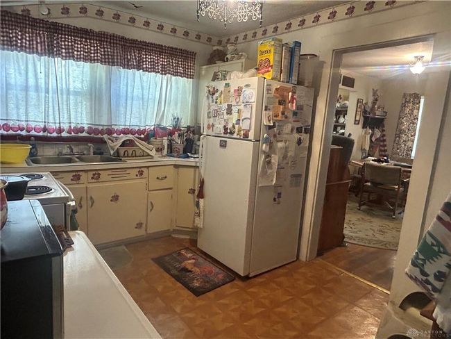 373 Walnut St, House other with 3 bedrooms, 1 bathrooms and null parking in Xenia OH | Image 7