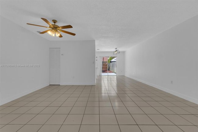 APT-84 - 10375 Sw 154 Th Circle Ct, Condo with 3 bedrooms, 2 bathrooms and null parking in Miami FL | Image 31