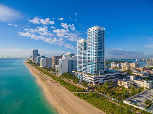 813-6801 Collins Ave, Miami Beach, FL, 33141-3243 | Card Image