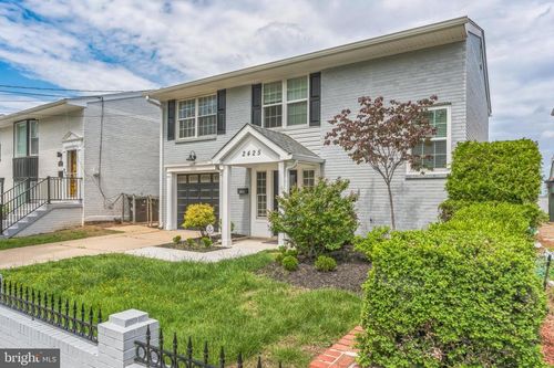 2425 Skyland Pl Se, WASHINGTON, DC, 20020-3412 | Card Image