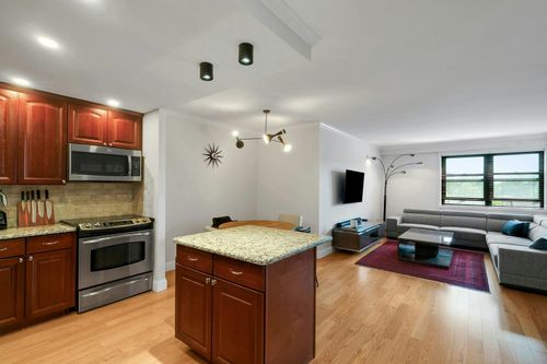 5k-7855 Boulevard, North Bergen, NJ, 07047-5936 | Card Image