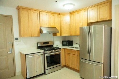apt-2h-65-38 Austin St, Rego Park, NY, 11374-4672 | Card Image