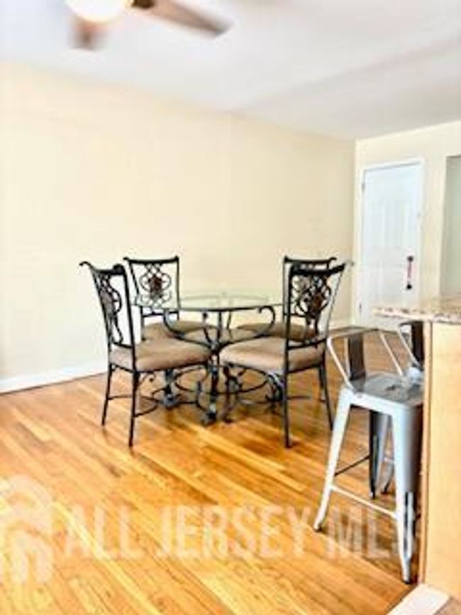 318 High St, Townhouse with 3 bedrooms, 2 bathrooms and null parking in Perth Amboy NJ | Image 21