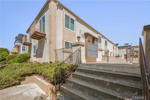 apt-18-120 S Francisca Ave, Redondo Beach, CA, 90277-3316 | Card Image