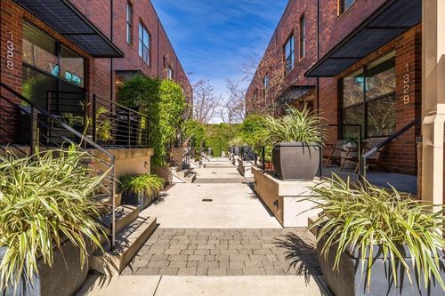 1327 E Sutter Walk, Sacramento, CA, 95816-5925 | Card Image