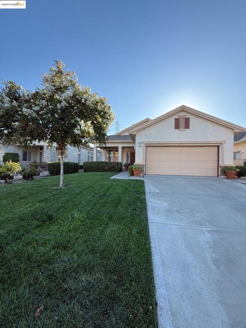 491 Central Park Pl, Brentwood, CA, 94513-6038 | Card Image
