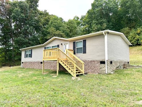 2563 Beartown Road, Tazewell, VA, 24651 | Card Image