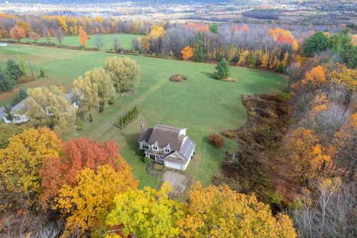 1321 Quarterline Rd, Center Rutland, VT, 05736-9502 | Card Image