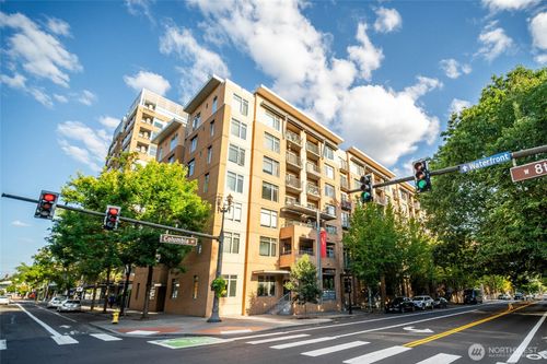 415-701 Columbia St, Vancouver, WA, 98660-3472 | Card Image