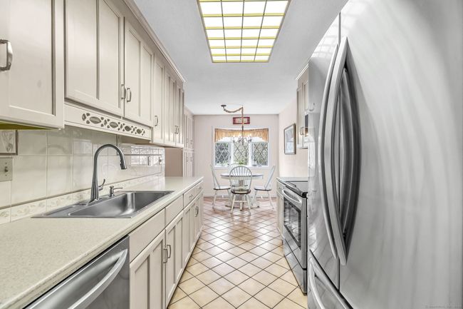 213 Meadows, Condo with 2 bedrooms, 3 bathrooms and 2 parking in Enfield CT | Image 6