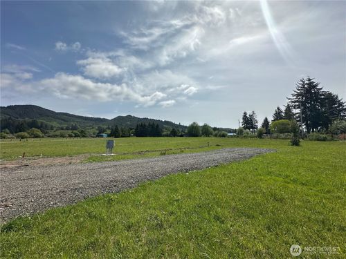 35 Amanda'S Way, Forks, WA, 98331 | Card Image