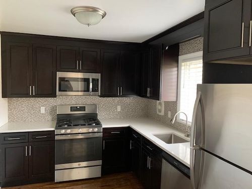 560 Dawson Ln, Jericho, NY, 11753-2556 | Card Image