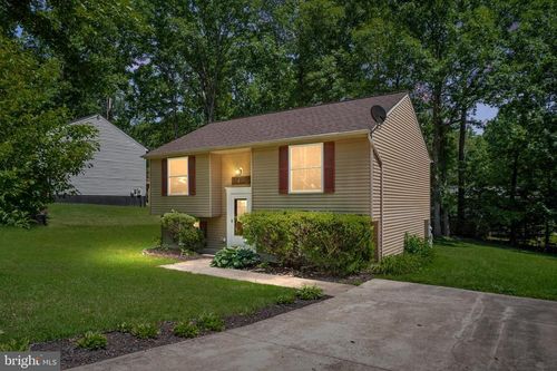 10403 Maguire Ct, SPOTSYLVANIA, VA, 22553-7787 | Card Image