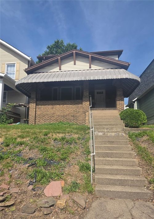 1510 Victoria Ave, Arnold, PA, 15068-4104 | Card Image
