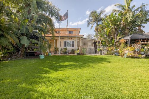 1302 W 132nd St, Compton, CA, 90222-1929 | Card Image