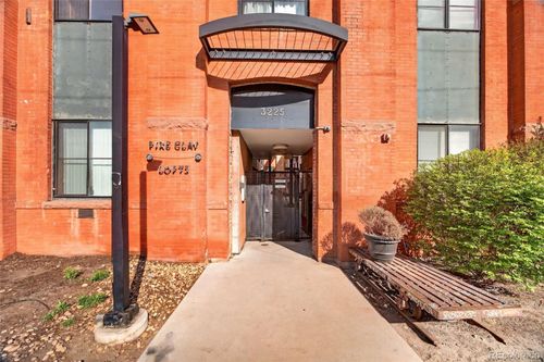 20-3225 Blake St, Denver, CO, 80205-2373 | Card Image