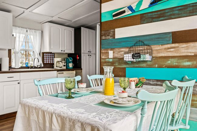 Dining | Image 15