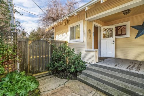 5186 Hwy 116 Highway S, Sebastopol, CA, 95472 | Card Image