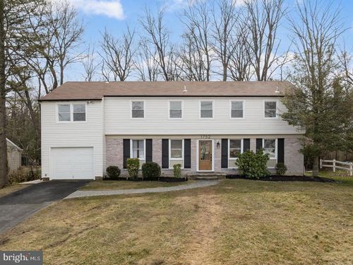 1752 Lark Ln, CHERRY HILL, NJ, 08003-3215 | Card Image