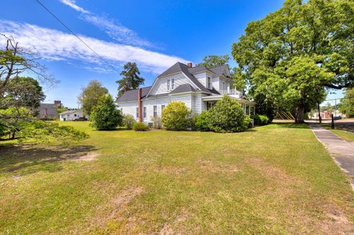10 Briggs Ave, Summerton, SC, 29148-7387 | Card Image